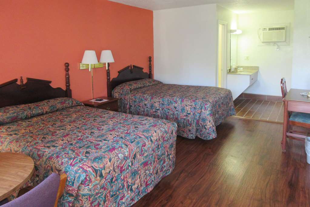 Oyo Hotel Jonesville I-77 Room photo